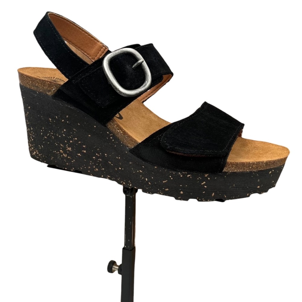 OTBT Peasant Women's Wedge Adjustable Suede Sandal Size 9 (Fits like 9.5) Black